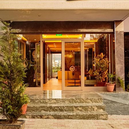 Vlorë Vogue Boutique Hotel מראה חיצוני תמונה