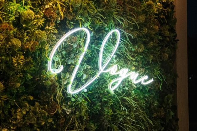 Vlorë Vogue Boutique Hotel מראה חיצוני תמונה
